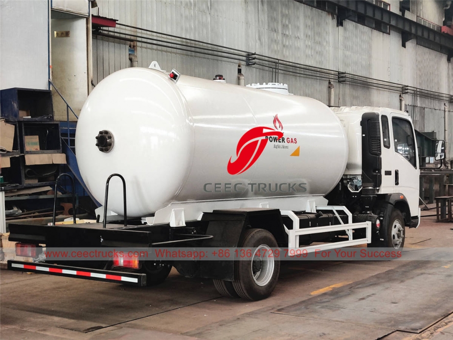 HOWO LPG refueling truck