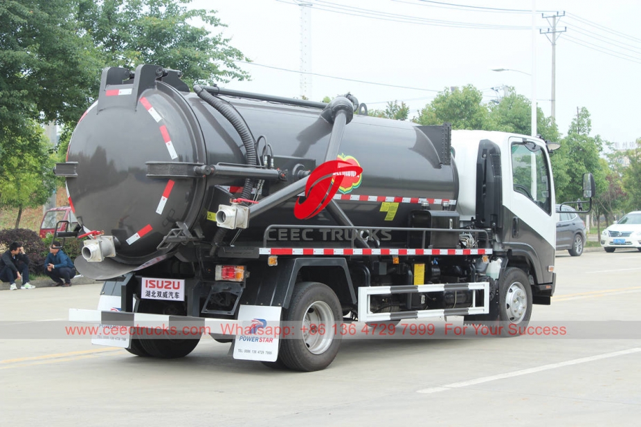 ISUZU 4×2 vacuum truck