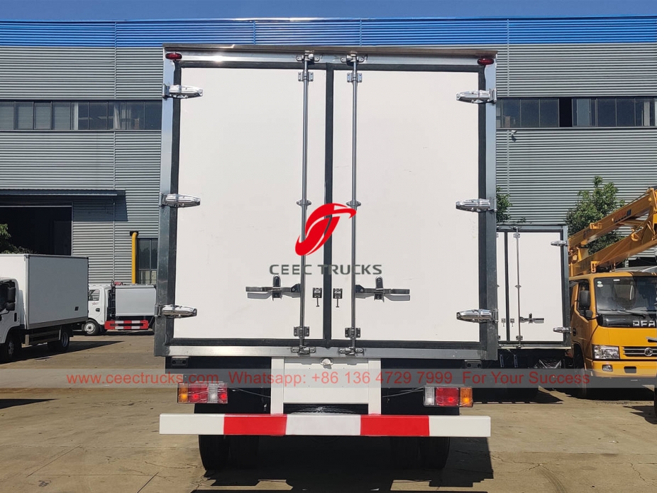 ISUZU ELF refrigerated lorry