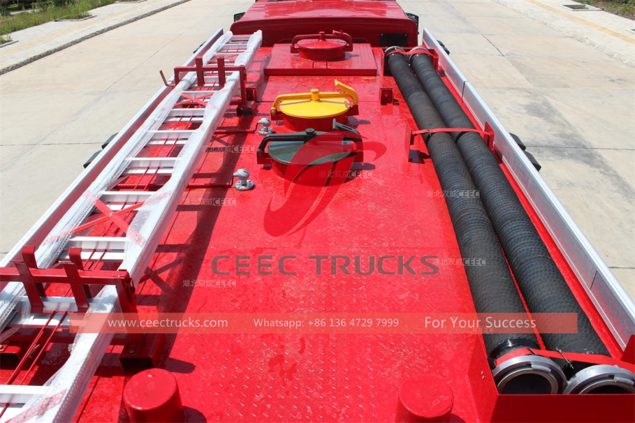 HOWO 6×4 water foam and dry powder combined fire fighting truck