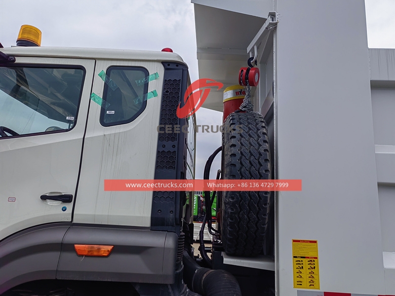 Sinotruk 8x4 420HP 40 Ton Tipper Dump Truck dengan penjualan langsung dari Pabrik