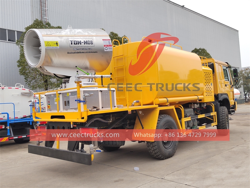 Howo 4x4 Dust Suppression Water Tank Truck for sale