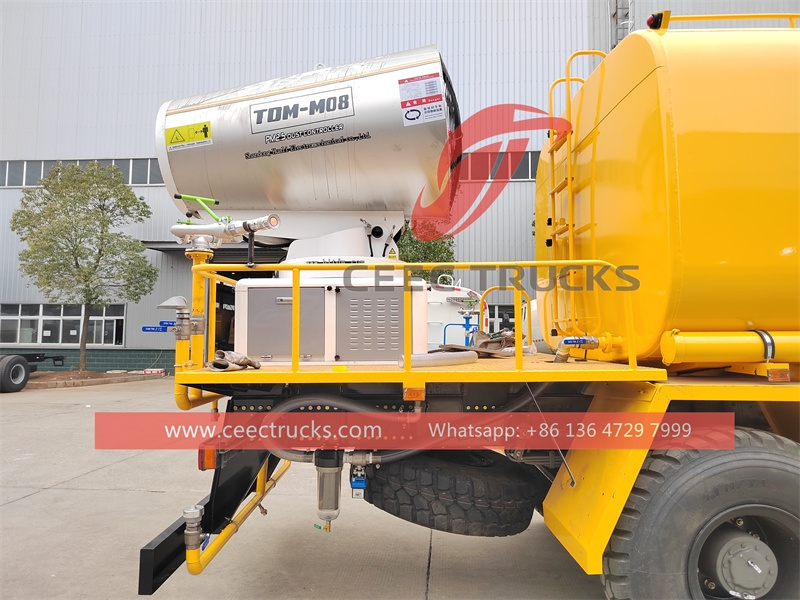 Howo 4x4 Dust Suppression Water Tank Truck for sale