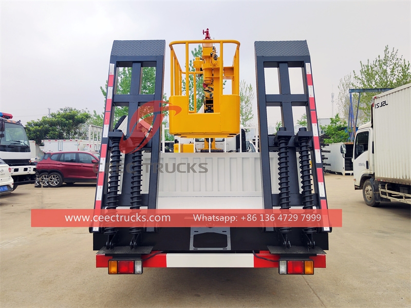 ISUZU 700P Truck Mounted XCMG Crane with work platform