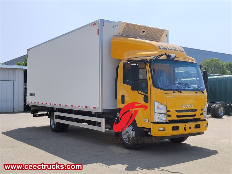 Isuzu NPR thermo king refrigerated truck