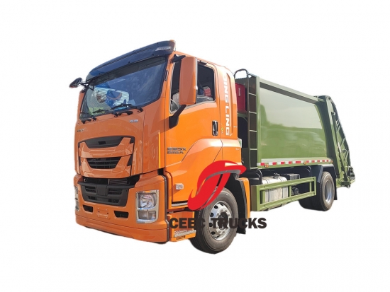  Isuzu GIGA 4X2 waste compactor truck