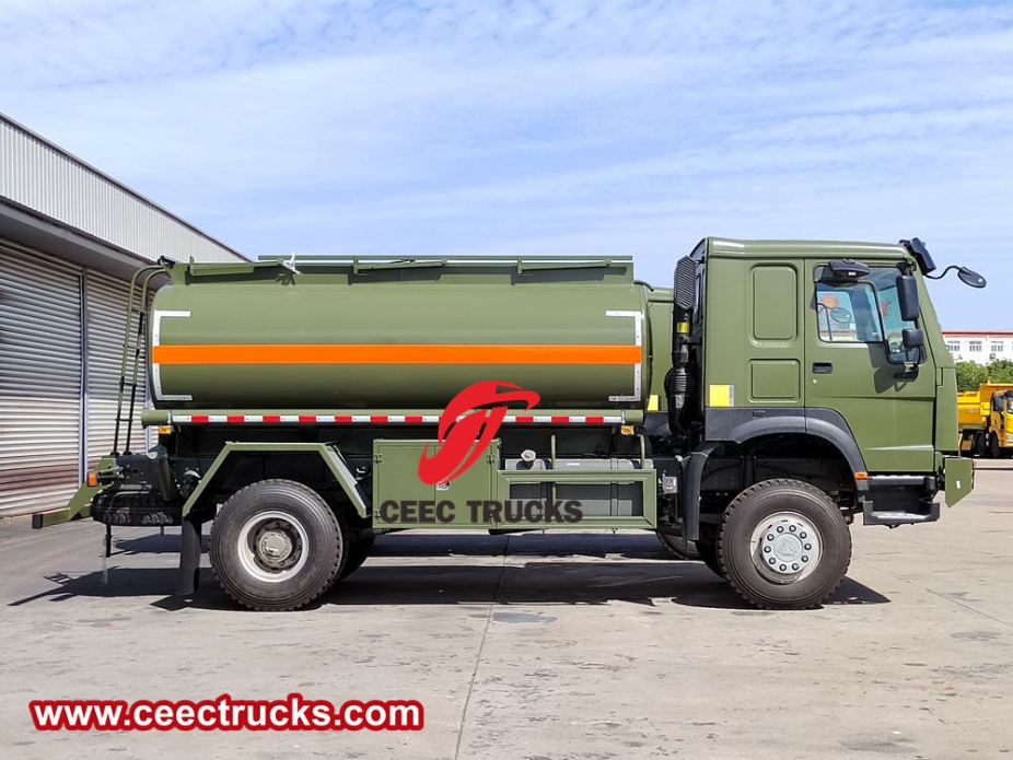 Howo 4x4 menggerakkan bowser diesel seluler militer