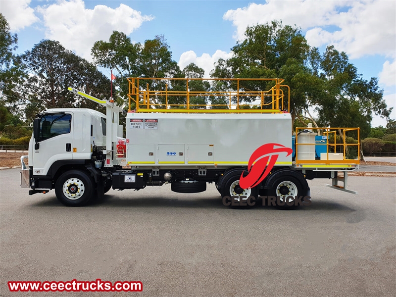 Japan Isuzu Lubrication Service Trucks