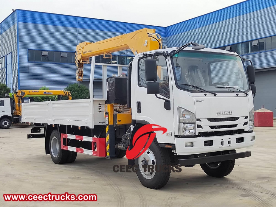 Truk derek boom Isuzu 3 Ton Kaku