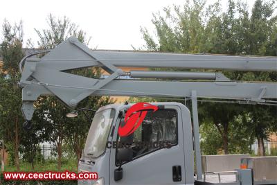 Isuzu brand Insulated Bucket Manlift Truck