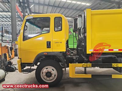 Howo 4x2 Compress Garbage Truck 8cbm Rear Loading Disposal Refuse Waste Compactor Truck