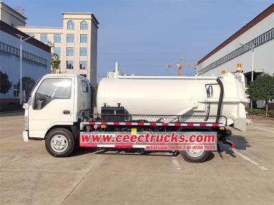 ISUZU NKR 4000L vacuum sewage truck for sale