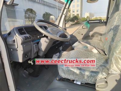 ISUZU NKR 4000L vacuum sewage truck for sale