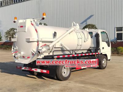 ISUZU NKR 4000L vacuum sewage truck for sale