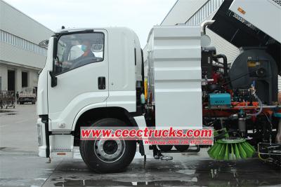 Isuzu 10 cbm airport sweeper truck