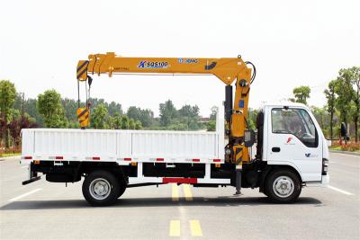 Isuzu NKR 120hp truck with 3 tons telescopic crane