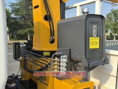 Isuzu truck with 3Ton crane lift