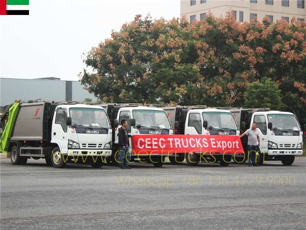 Klien Dubai membeli 4 unit truk pemadat sampah ISUZU 5cbm lagi